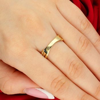 Złoty Pierścionek Damski 375 Wysadzany Cyrkoniami - Elegancki i Błyszczący, Idealny na Prezent tył.jpg